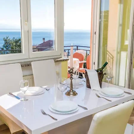 Apartment Stunning Apartment In Volosko With House Sea View *