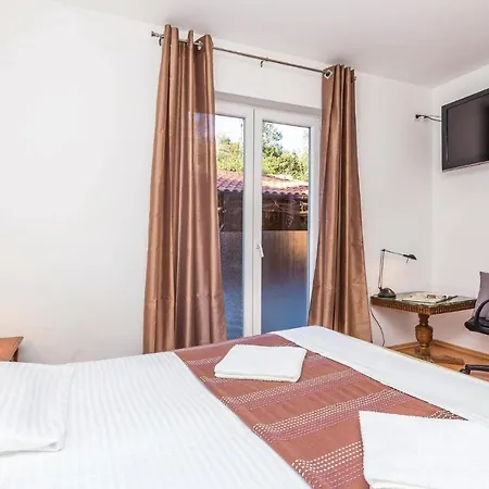 Stunning Apartment In Volosko With House Sea View * Volosko